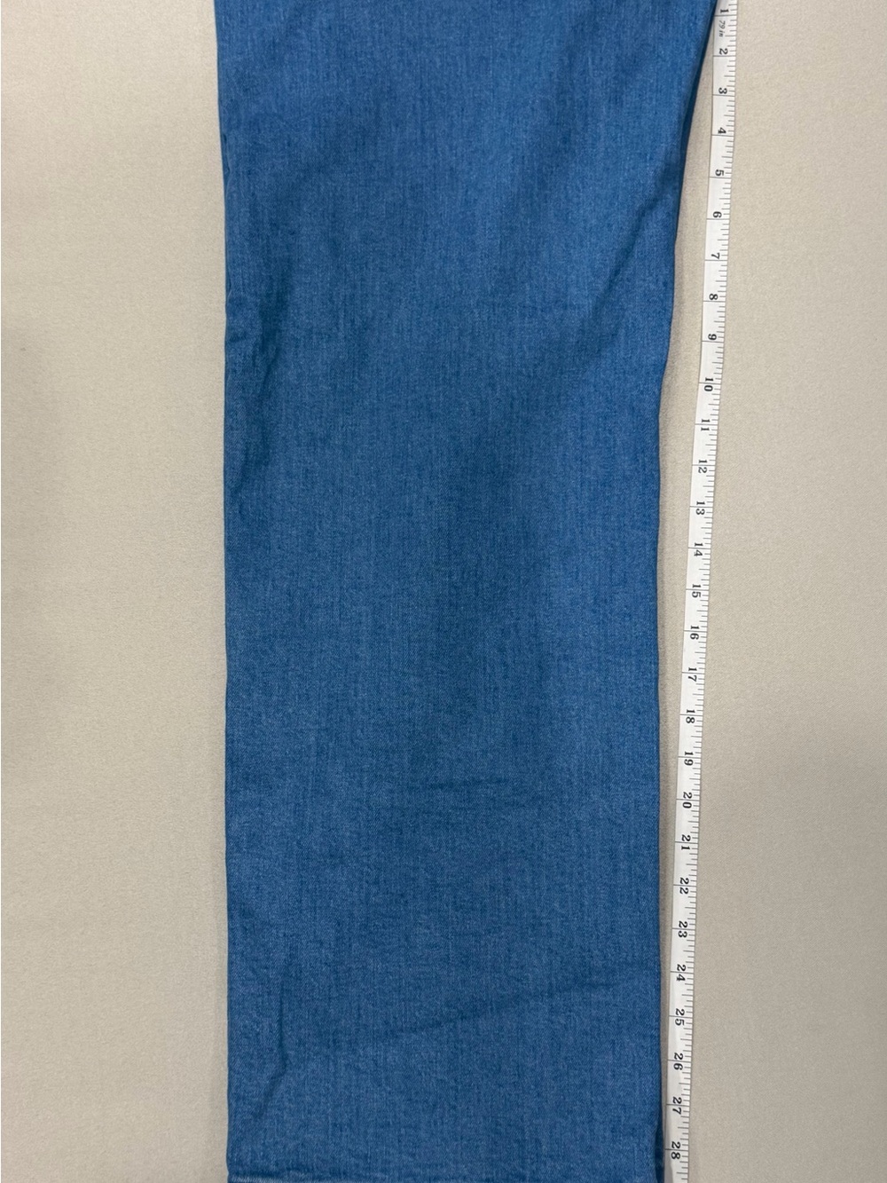 Old Navy Blue Wide-Leg High-Rise Jeans with Button Detail - Picture 10 of 10